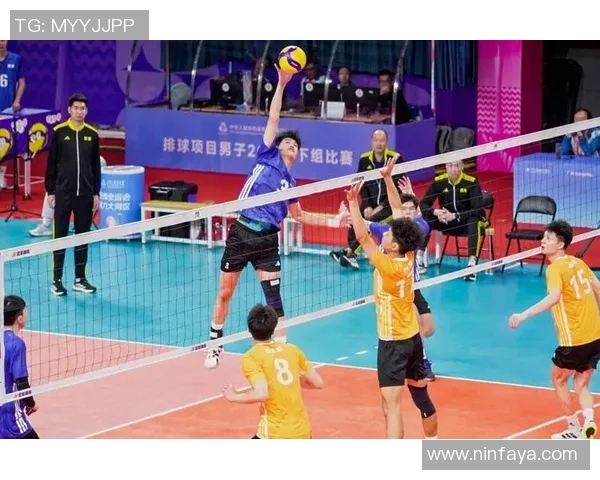 广州排球队在大师赛中的拼搏历程与成长故事分享 广州排球队在大师赛中的拼搏历程与成长故事分享